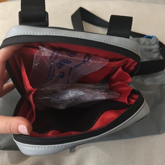 Piquardo crossbody bag - Picture 3 of 5